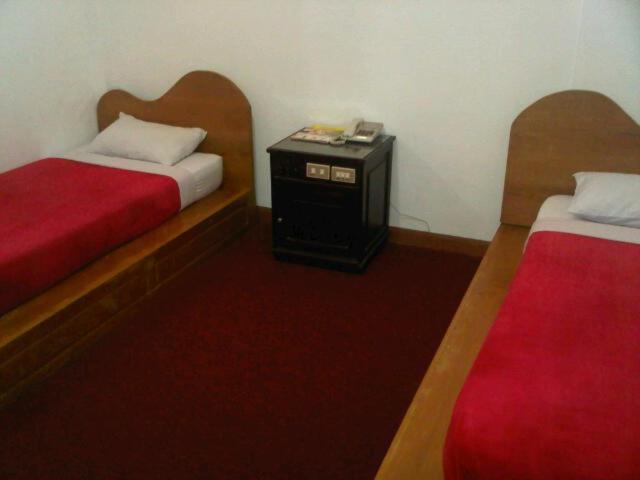 Ambun Suri Hotel Bukittinggi Habitación foto